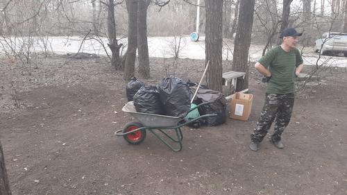 Уборка придомовой территории. Апрель 2022 г.