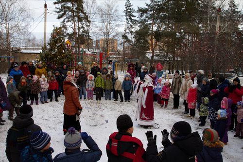 Новогодний праздник двора 2016