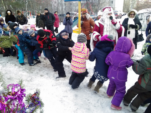 Новогодний праздник двора 2016