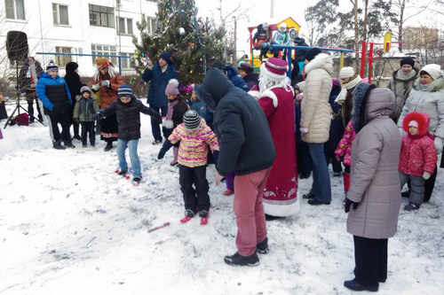 Новогодний праздник двора 2016