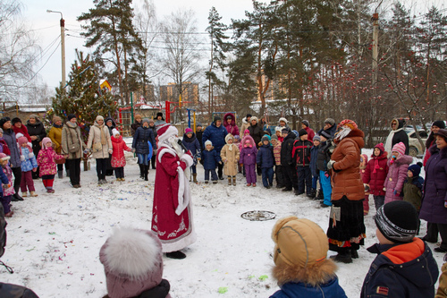 Новогодний праздник двора 2016