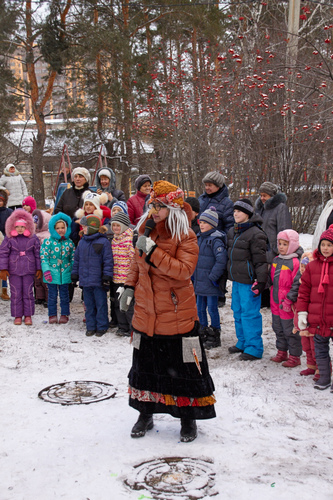 Новогодний праздник двора 2016