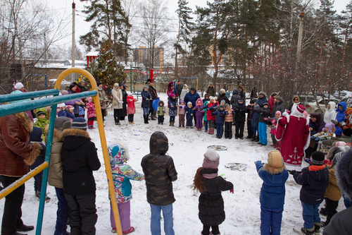 Новогодний праздник двора 2016