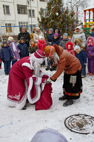 Новогодний праздник двора 2016