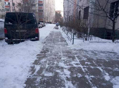 Уборка снега. Декабрь 2016.