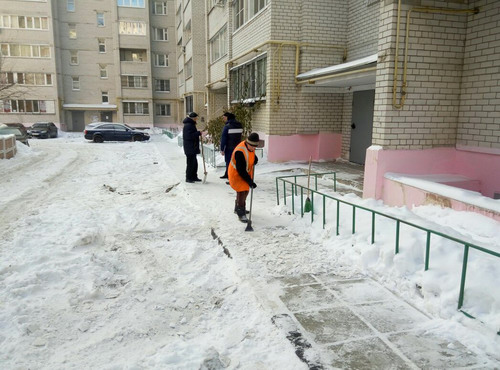 Уборка снега. Январь 2017.