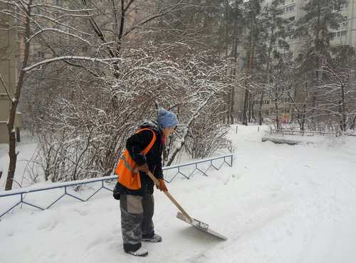 Уборка снега. Январь 2017.