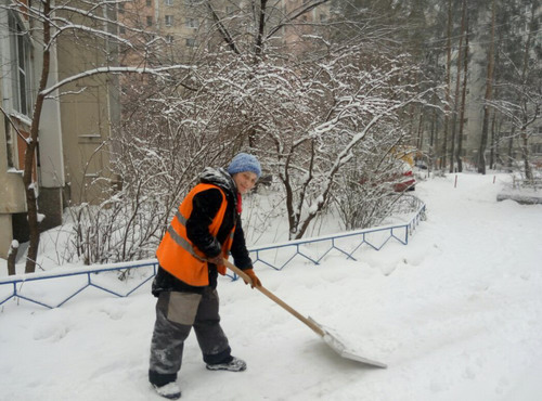 Уборка снега. Январь 2017.